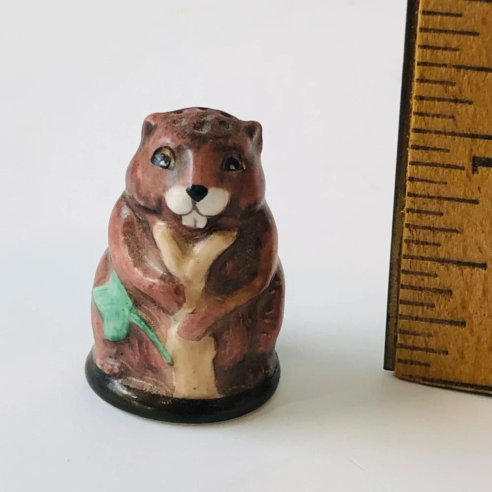 Franklin Mint Porcelain Beaver Thimble Friends of the the Forest Series Vtg 80s‎